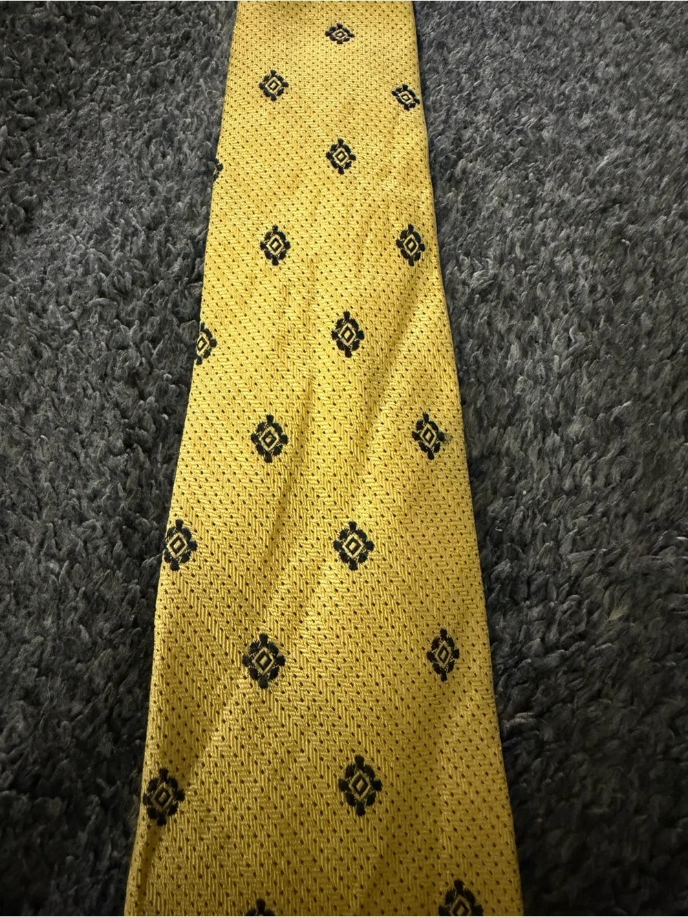 Land’s End Yellow with a Blue Geometric Pattern